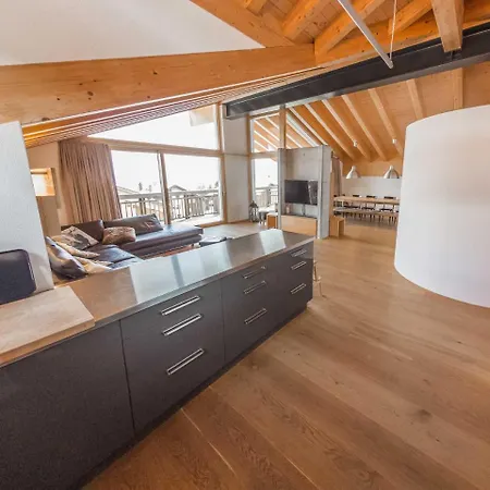 Swiss Penthouse With Panoramic View 아파트 *