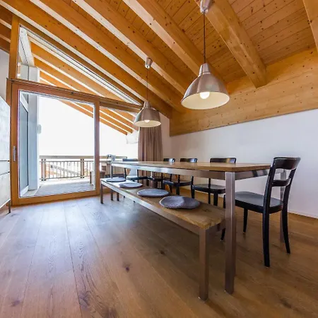 아파트 Swiss Penthouse With Panoramic View